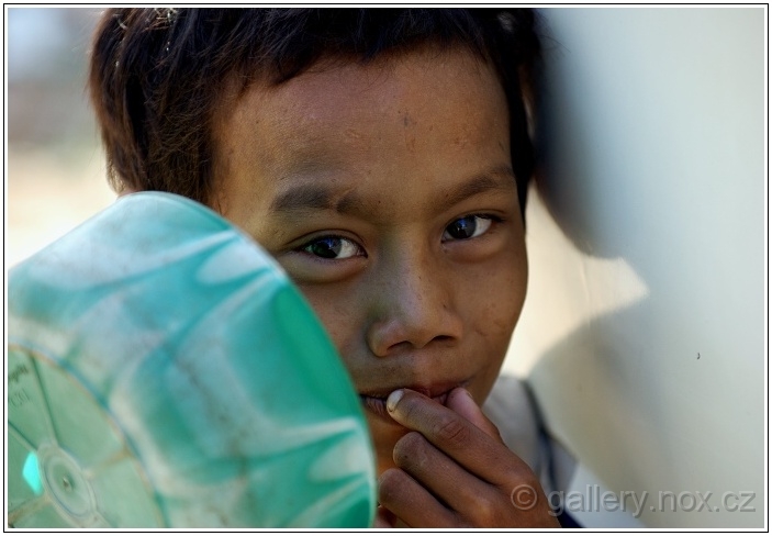 IMGP5003s.jpg - Myanmar © Marian Golis (2010)